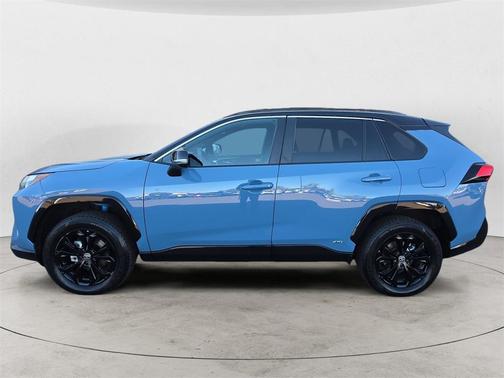 2023 Toyota RAV4 Hybrid SE