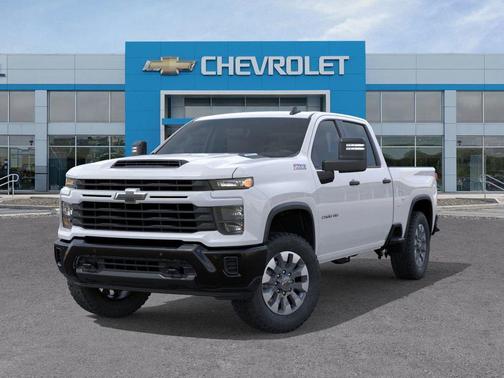 Summit White 2026 Chevrolet Silverado 2500 Custom