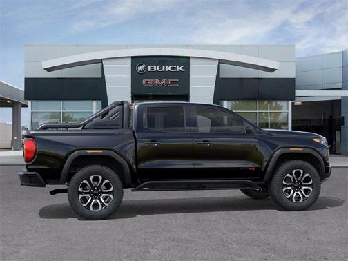 2025 GMC Canyon AT4