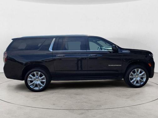 Black 2024 Chevrolet Suburban High Country