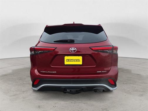 2022 Toyota Highlander XSE