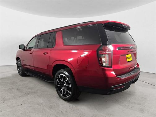 2023 Chevrolet Suburban RST