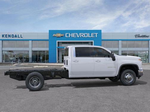 Summit White 2026 Chevrolet Silverado 3500 WT