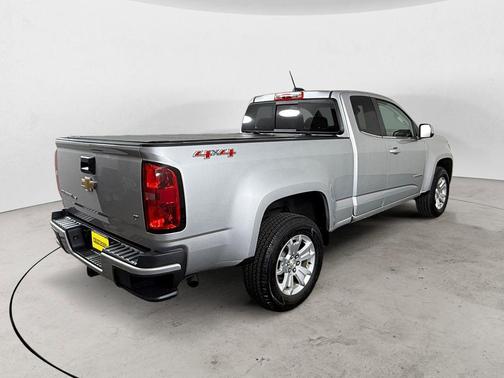 Silver Ice Metallic 2020 Chevrolet Colorado LT