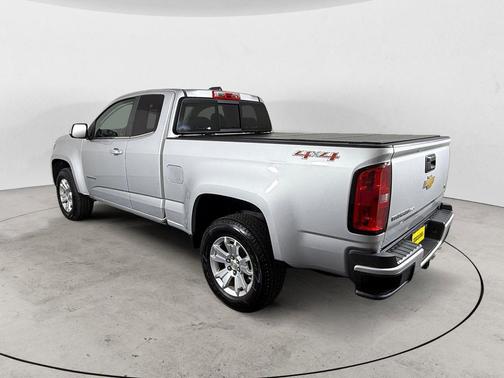 Silver Ice Metallic 2020 Chevrolet Colorado LT