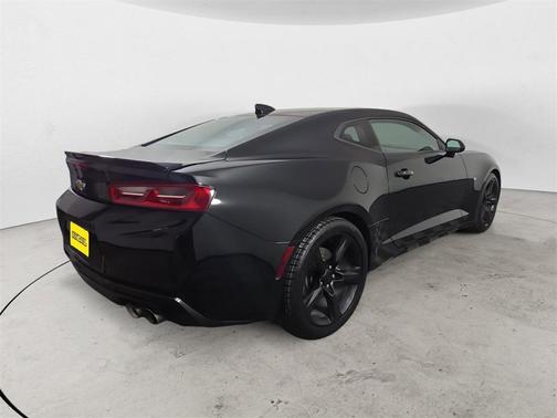 2017 Chevrolet Camaro 2LT