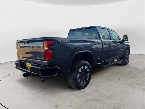 2020 Chevrolet Silverado 2500 Custom