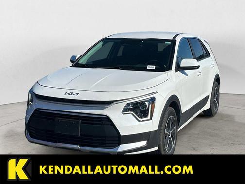 2023 Kia Niro LX
