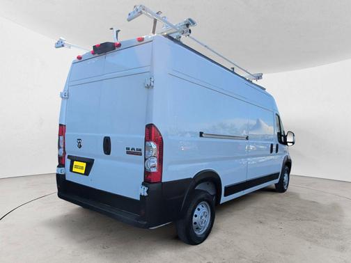 Bright White Clearcoat 2022 RAM ProMaster 2500 High Roof