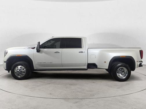 White Frost Tricoat 2024 GMC Sierra 3500 Denali