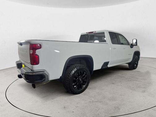 2025 Chevrolet Silverado 3500 LT