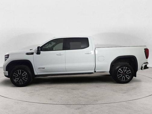 Summit White 2025 GMC Sierra 1500 AT4