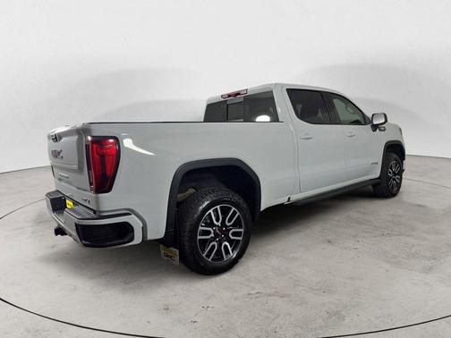 Summit White 2025 GMC Sierra 1500 AT4