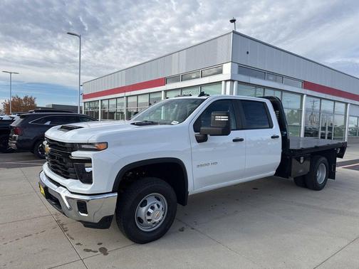 2025 Chevrolet Silverado 3500 WT