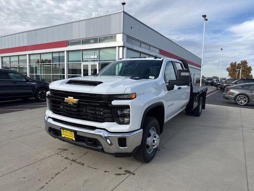 2025 Chevrolet Silverado 3500 WT