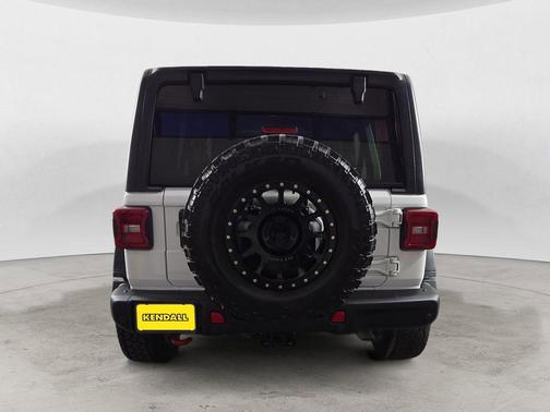 Bright White Clearcoat 2021 Jeep Wrangler Unlimited Rubicon