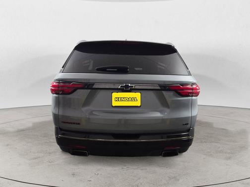 Sterling Gray Metallic 2023 Chevrolet Traverse Premier