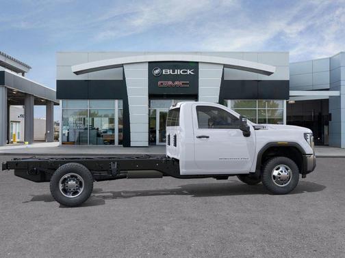 2026 GMC Sierra 3500 Base