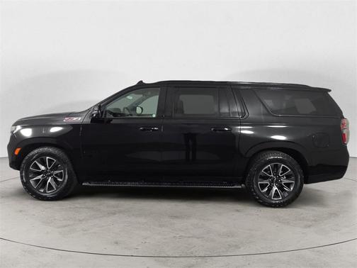 2022 Chevrolet Suburban 4WD Z71