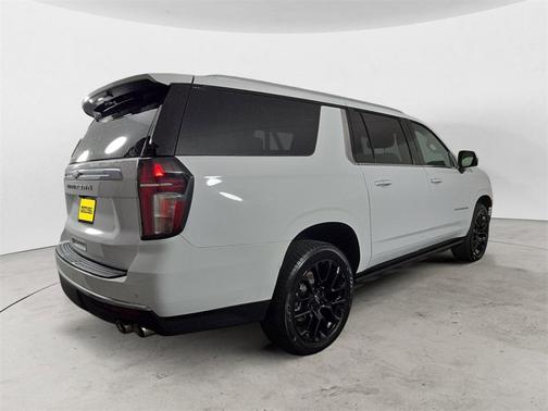 2023 Chevrolet Suburban 4WD High Country