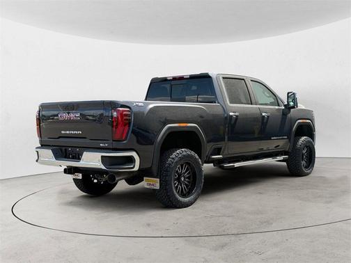 2025 GMC Sierra 2500 SLT