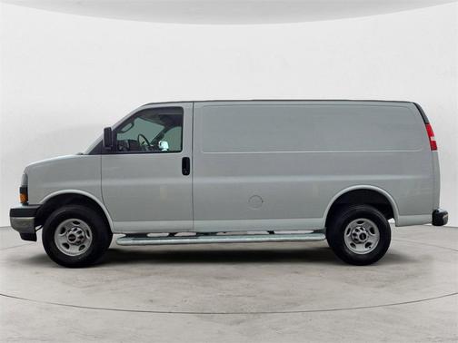 2023 GMC Savana 2500 Work Van