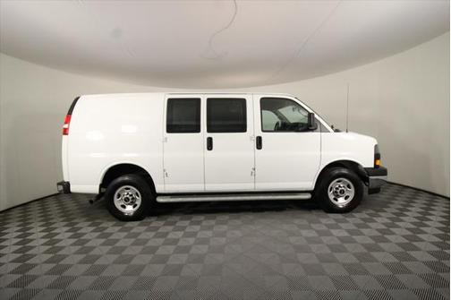 2023 GMC Savana 2500 Work Van