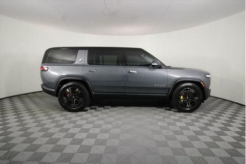 2023 Rivian R1S Adventure