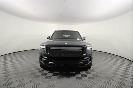 2023 Rivian R1S Adventure