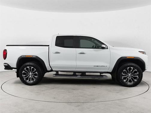 2023 GMC Canyon Denali