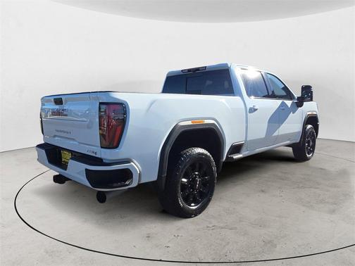 2025 GMC Sierra 2500 AT4