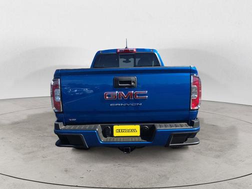 Dynamic Blue Metallic 2022 GMC Canyon Elevation