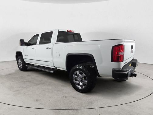 Summit White 2018 GMC Sierra 2500 SLT