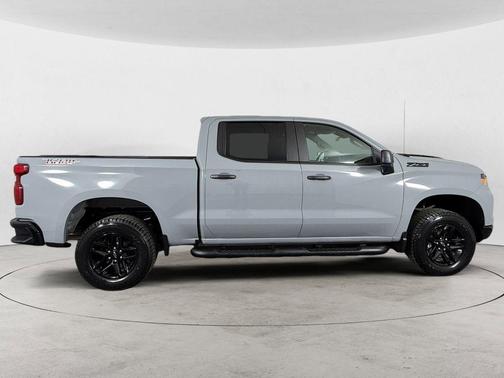 Slate Gray Metallic 2024 Chevrolet Silverado 1500 Custom Trail Boss