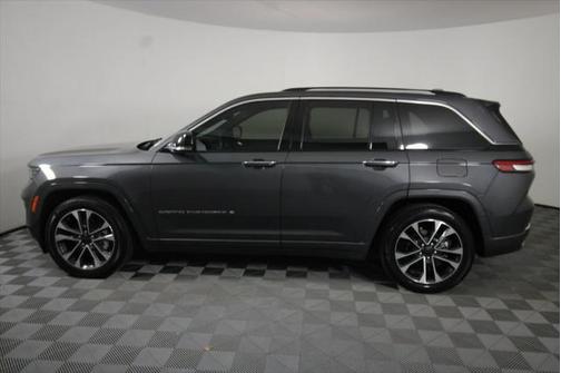 2022 Jeep Grand Cherokee Overland