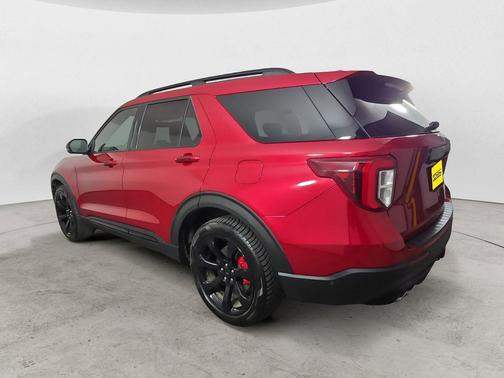 Rapid Red Metallic Tinted Clearcoat 2022 Ford Explorer ST