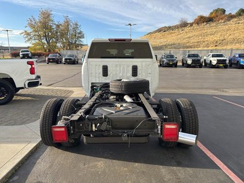 2026 Chevrolet Silverado 3500 WT