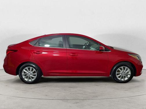 2021 Hyundai Accent SEL