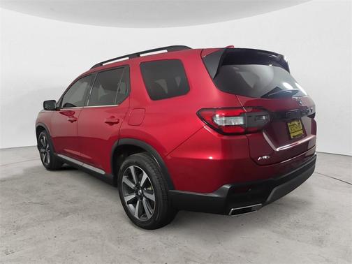 2023 Honda Pilot Touring 8-Passenger