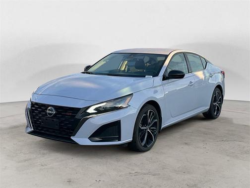 2025 Nissan Altima SR AWD