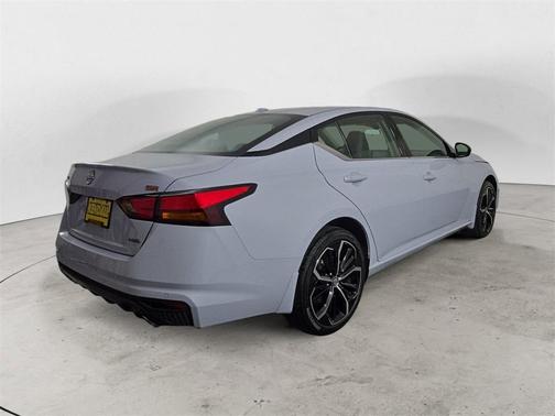 2025 Nissan Altima SR AWD