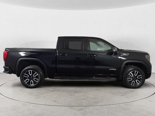 Onyx Black 2025 GMC Sierra 1500 AT4