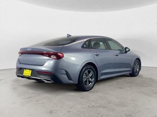 2022 Kia K5 LX