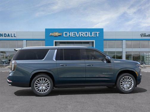 2025 Chevrolet Suburban 4WD High Country