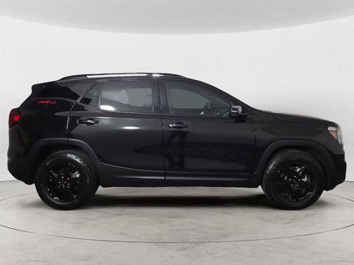 2024 GMC Terrain AWD AT4