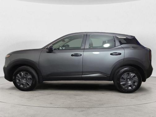 Gun Metallic 2025 Nissan Kicks S