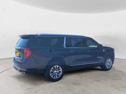Onyx Black 2025 GMC Yukon XL Denali