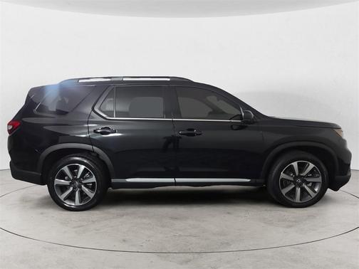 2023 Honda Pilot AWD Elite