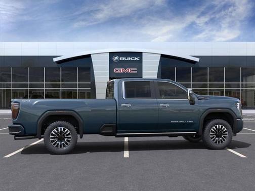 2025 GMC Sierra 3500 Denali