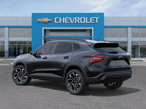 Mosaic Black Metallic 2026 Chevrolet Trax FWD 2RS